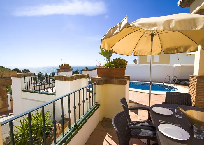 Tamango Hill Silhouse נרחה