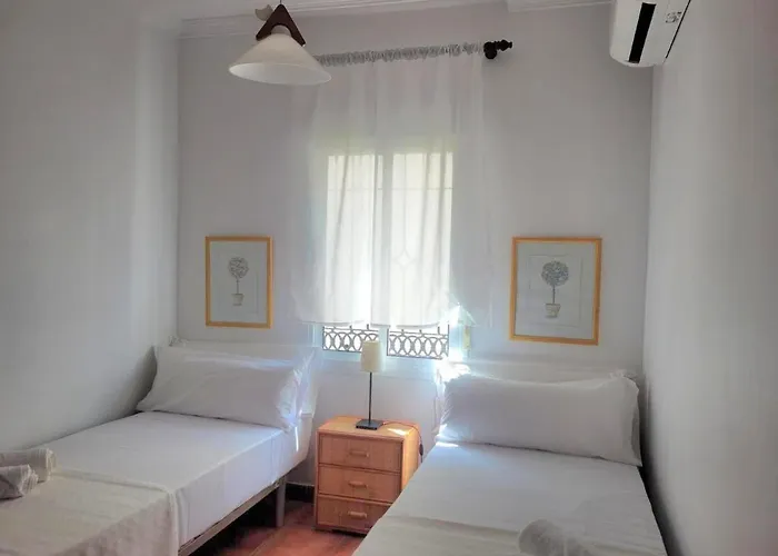 Tamango Hill Silhouse *