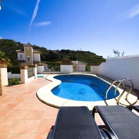 Villa Tamango Hill Silhouse Nerja