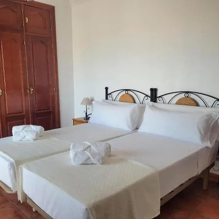 Tamango Hill Silhouse * نيرخا