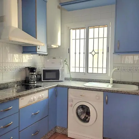 Villa Tamango Hill Silhouse *