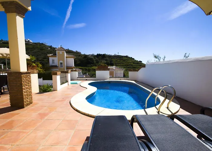 Villa Tamango Hill Silhouse Nerja