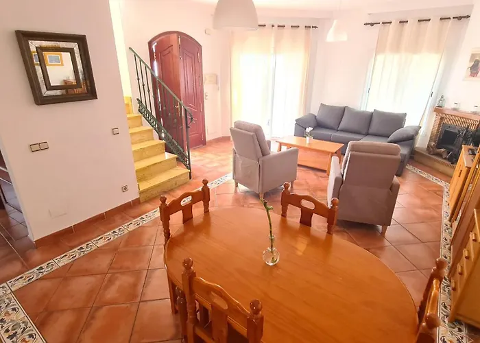 Villa Tamango Hill Silhouse