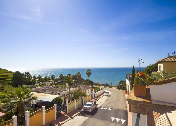 Tamango Hill Silhouse Villa *